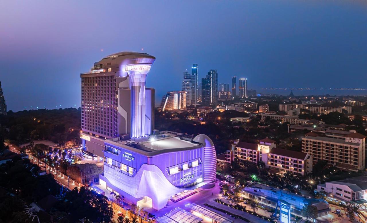Grande Centre Point Space Pattaya Eksteriør bilde The Royal Paragon Hotel