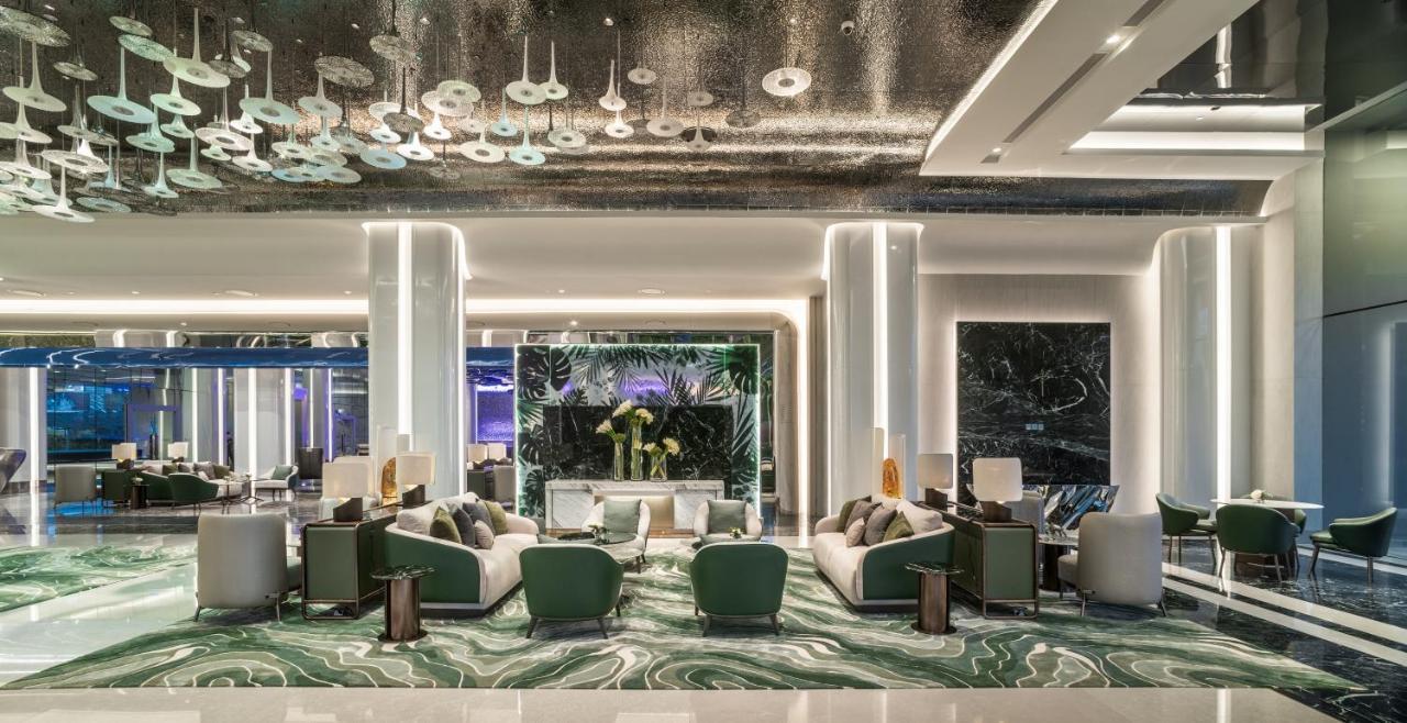 Grande Centre Point Space Pattaya Eksteriør bilde The lobby of the hotel