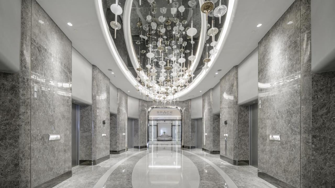 Grande Centre Point Space Pattaya Eksteriør bilde The lobby of the hotel