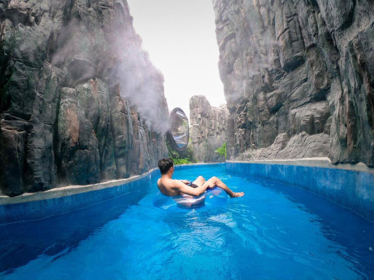 Grande Centre Point Space Pattaya Eksteriør bilde The Blue Lagoon
